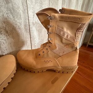 Belleville Lightweight Summer Men’s 11.5 Combat Boots. NWOT.